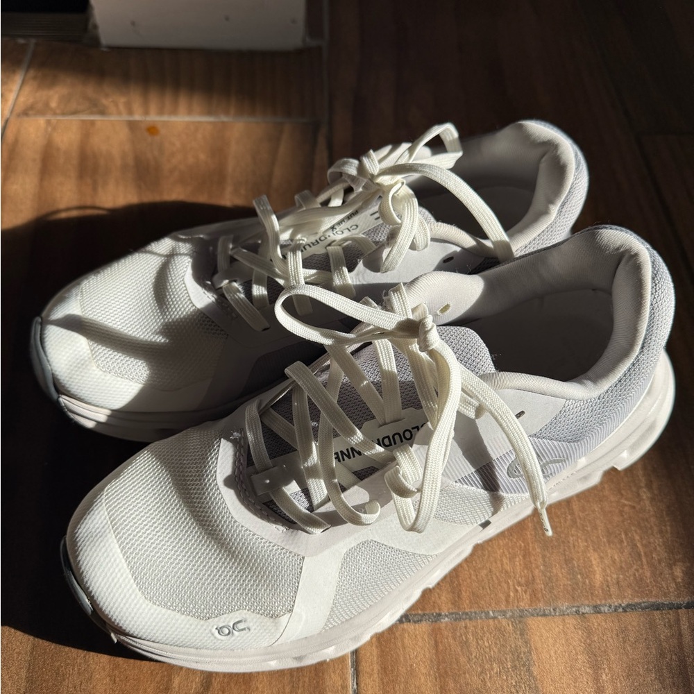 ON Running White and Gray Sneakers